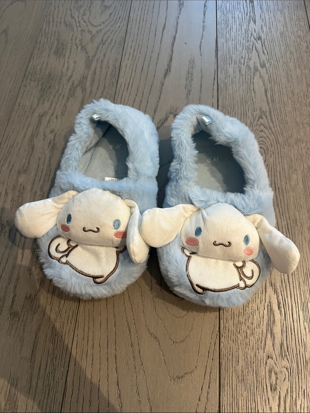 H&M Cinnamoroll Slippers